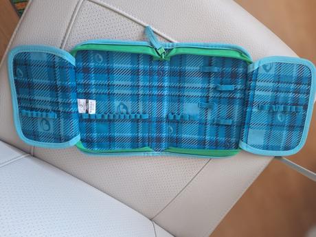 Školská taška s peračníkom bagmaster, 