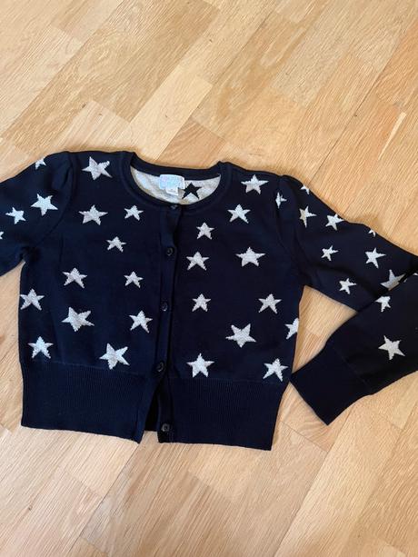 Svetrík so zlatými hviezdičkami, 152