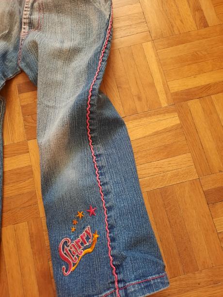 Dievčenské rifle, 98