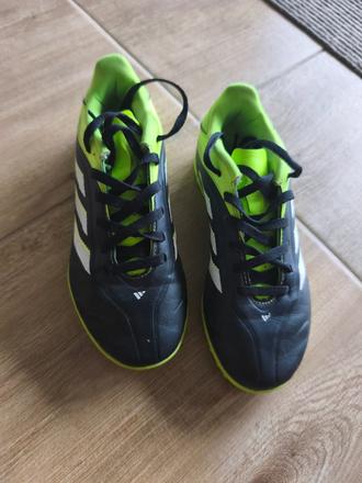 Turfy, adidas,32