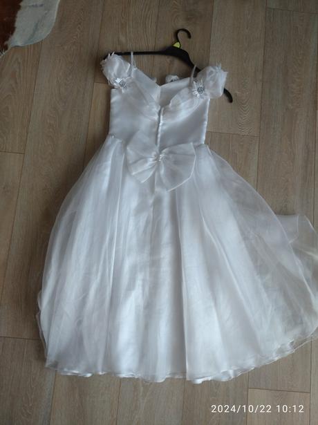 Dievčenské šaty na 1.sv.prijimanie, 134