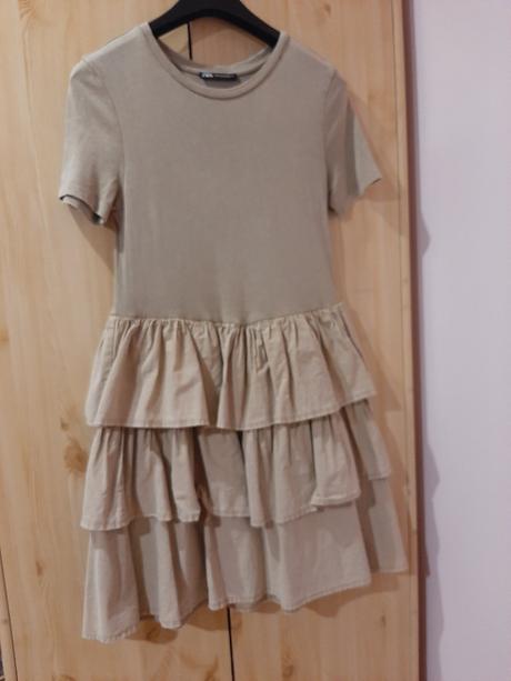 Pekné šaty, zara,s