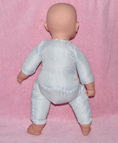 Poškodené bábiky,