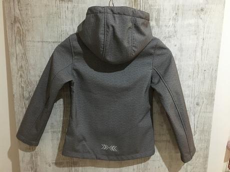 Nepremokava vetrovka, c&a,134