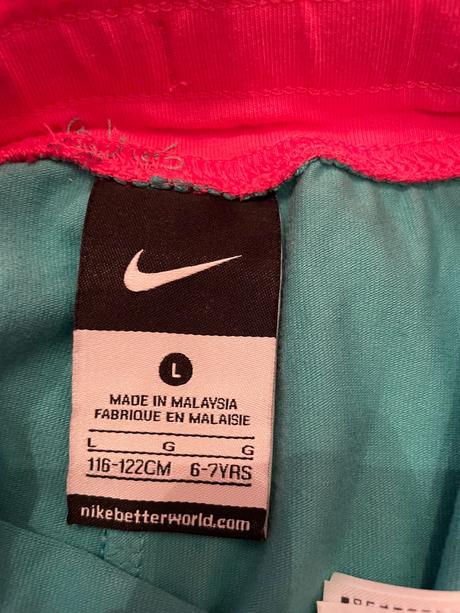 Športové kraťasy po kolená veľk. 116-122, nike,116