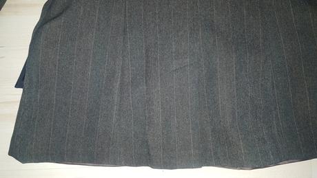 Kostým v odtieňoch zelenej, 42