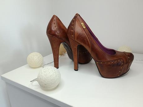 Stella kožené lodičky na platforme, 37