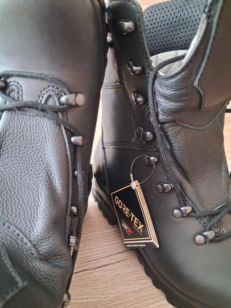 Goretexové kanady, 38