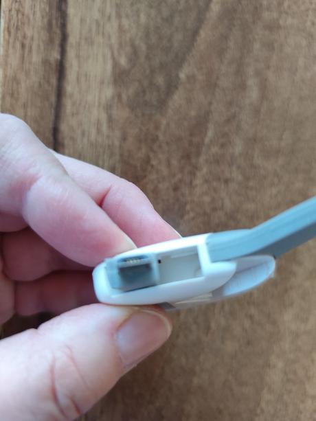 Rozne privesky a adapter na rozne koncovky, 