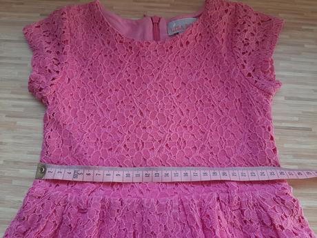 Romanticke cipkovane saty, 104