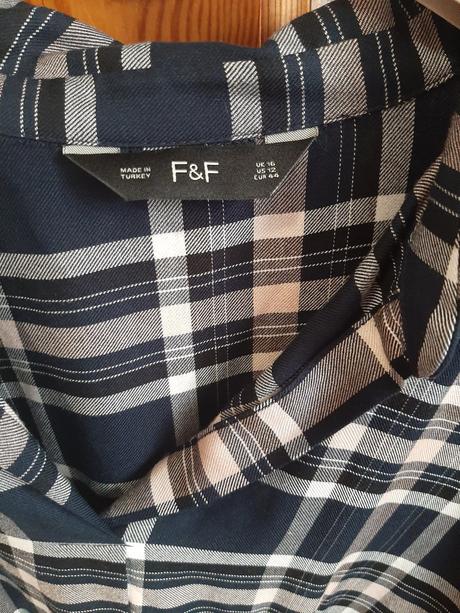 Predám košeľu jeden krát použitú, 44