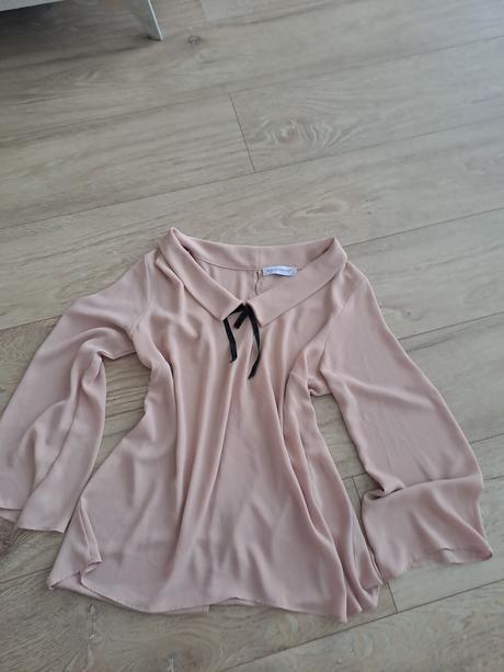 Rinascimento blúzka, l