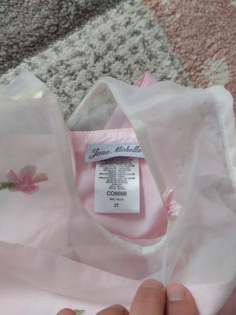 Slávnostné šatky, 92