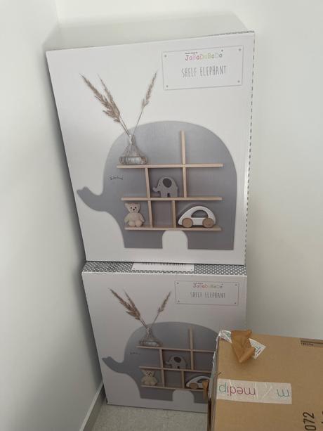 Polica slon jabadabado, 