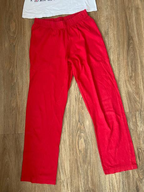 Vianočné pyžamo, 146