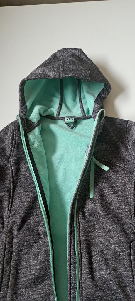 Flisová zateplená bunda, 134