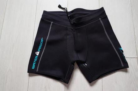 Neoprénové šortky waterproof t30, 