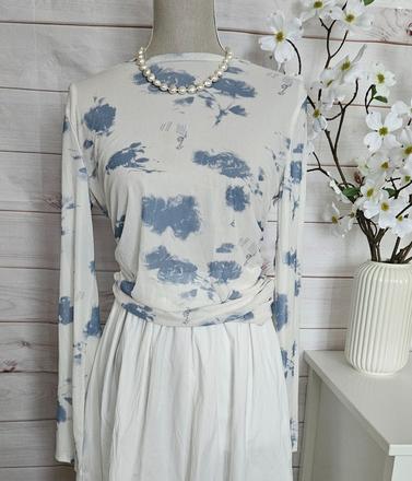 Krásne lahulinké tričko, s