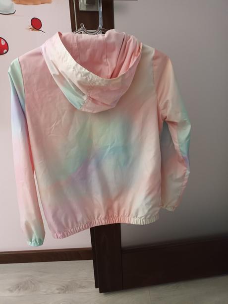 Dúhová tenká vetrovka, f&f,146