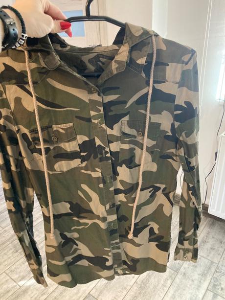 Maskáčova košeľa, gate,m