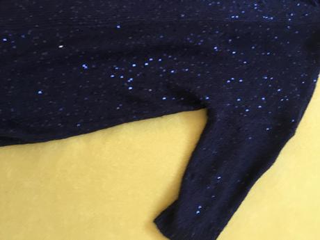 Svetrík s flitrami, 158