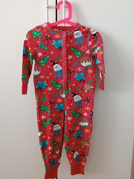 Vianočné dupačky, tu,92