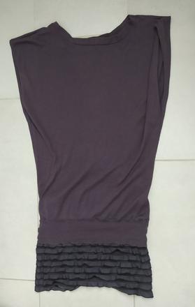 Predlzene tricko s volanikmi, m