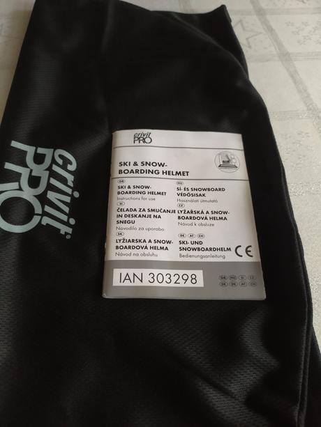 Lyžiarska prilba, m