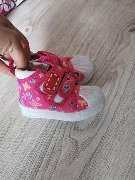 Topánky 19, protetika,19