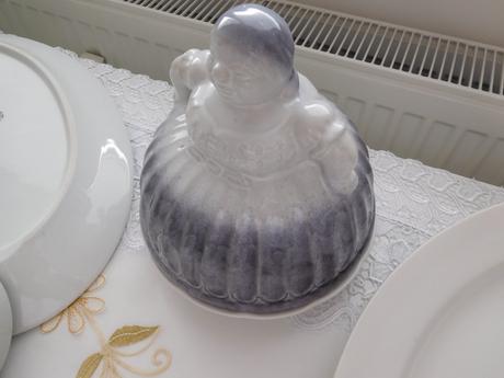 Porcelánové veľké taniere +misky na kompot značené, 