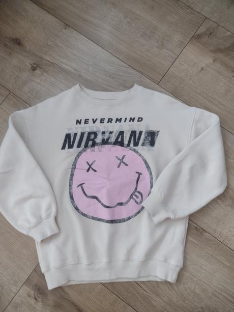 Mikina nirvana, 134