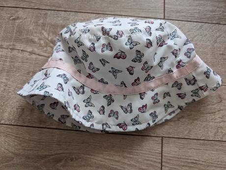 Klobúčik, dopodopo,104