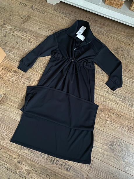 Teplákové / mikinové šaty, s