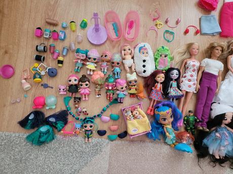 Bábiky s príslušenstvom, 