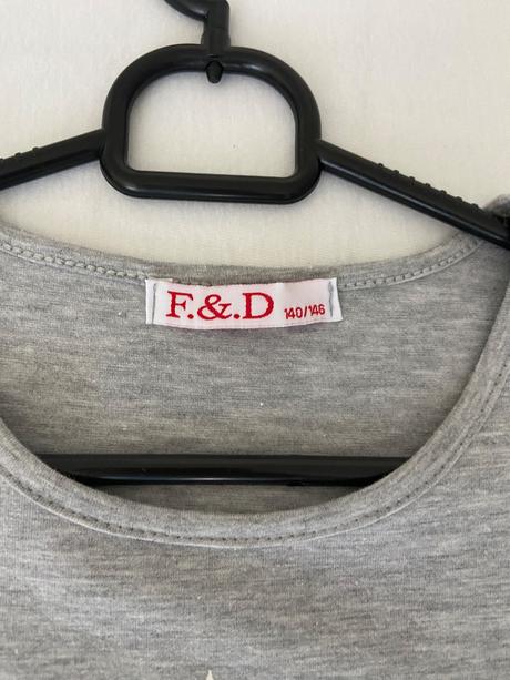 Kovbojské šaty, 140