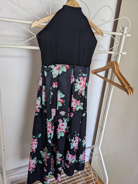 Elegantné elastické šaty, 36