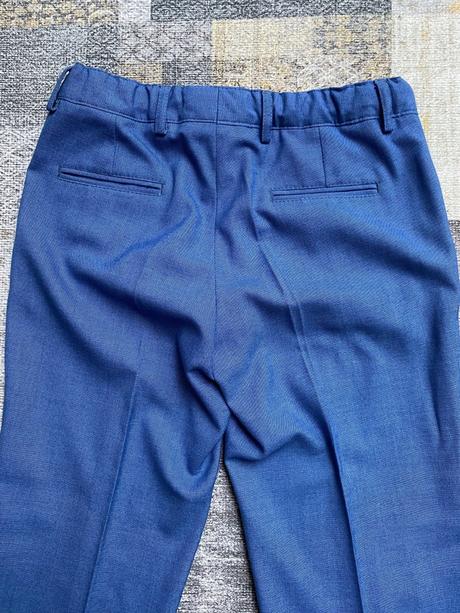 Oblekove nohavice, 146