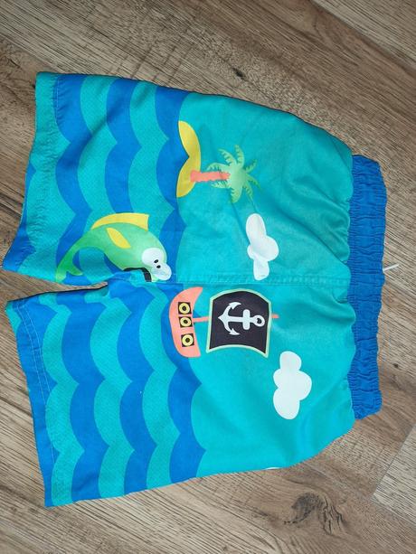 Plavkove sortky_ char., 116