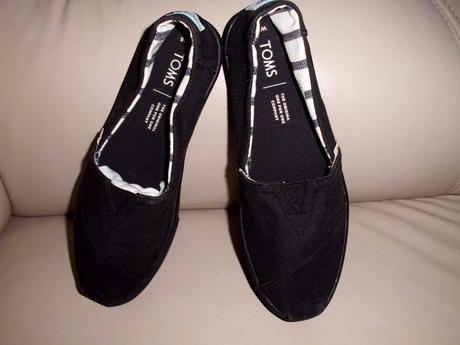 Toms čierne plátené 3-3,5, 36