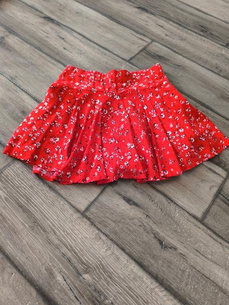 Dámske kraťasy-sukňa, m