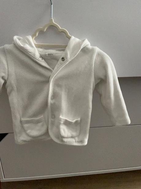 Kabatik / mikina s kapucňou, c&a,68