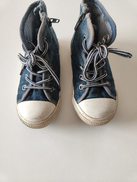 Tenisky, reserved,27