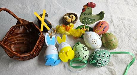 Velkonocna vyzdoba, kraslice a maly kosik, 