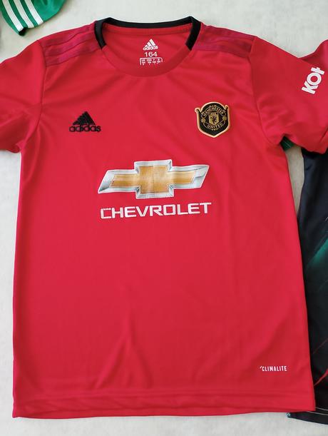 Nenoseny dres, kraťasy a tricko, adidas,164