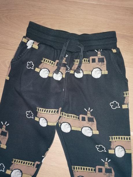 2x tepláky, george,116