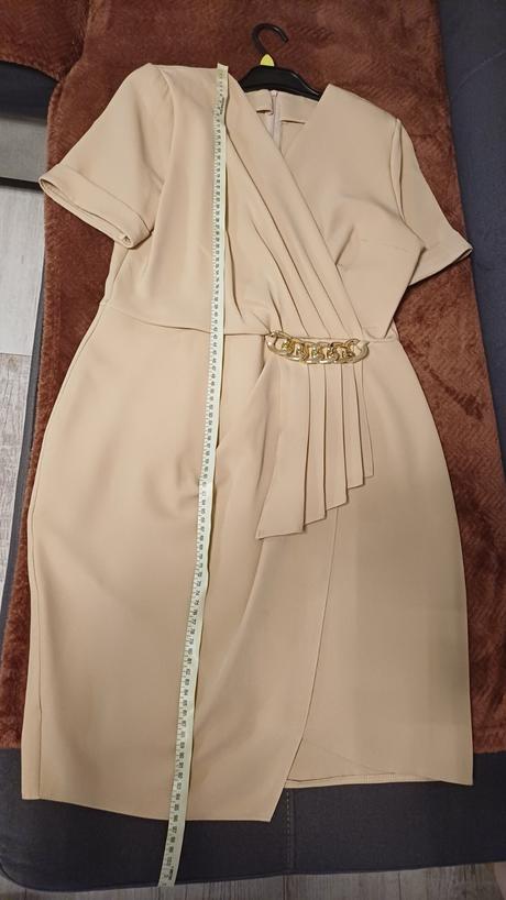Béžové elegantné šaty, 38