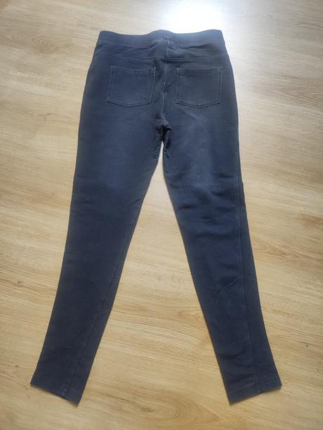 Mäkké, pepperts,146