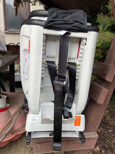 Detska autosedacka, caretero