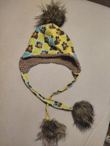 Čiapka máša a medveď, 116