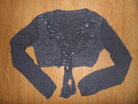 Bolerko s volánikmi, m